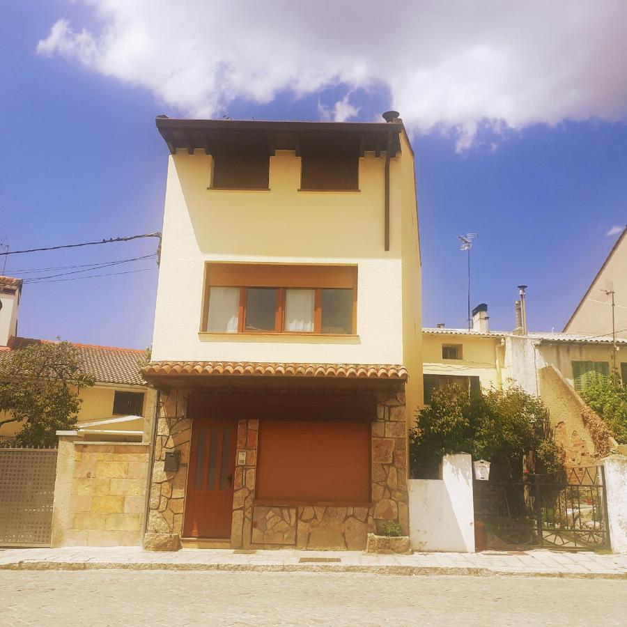 El Rincon Del Sanabres, Penalara Apartment Rascafria Luaran gambar